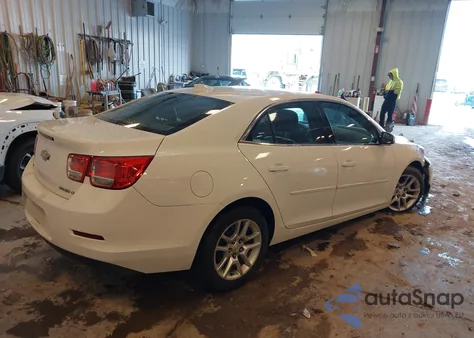 2015 Chevrolet Malibu 1Lt z USA, uszkodzony, nr VIN 1G11C5SL3FF272069